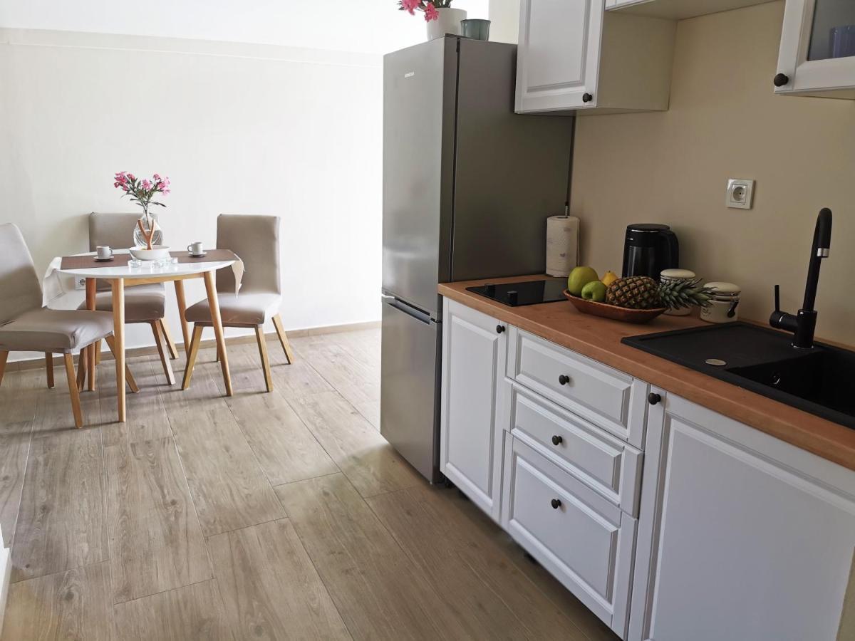 Lavender Rose Apartment *